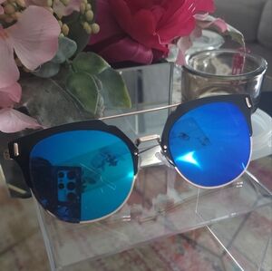 Cat Eye Sunglasses -  Reflective Sunglasses - Blue / Purple